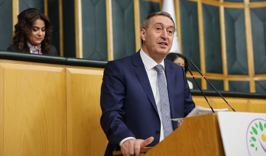 Bakırhan’dan CHP'li Özel'e yanıt: Cellat defterini açarsak herkes borçlu çıkar