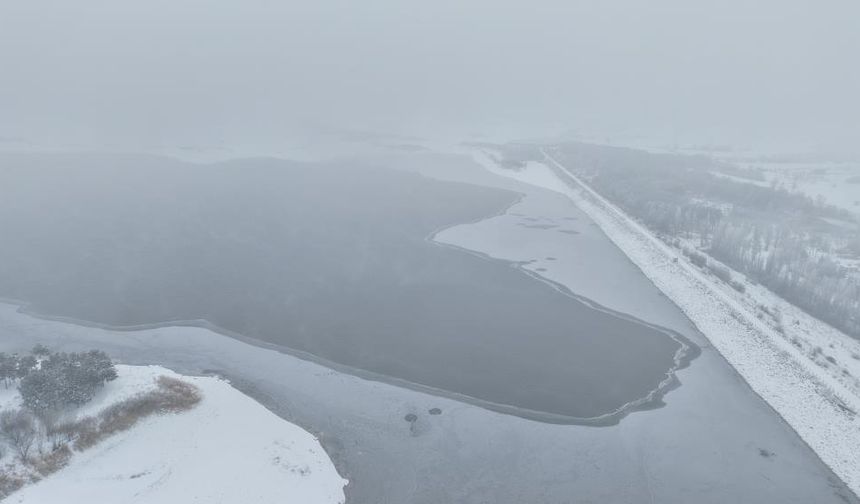 Baraj Gölü buz tuttu!