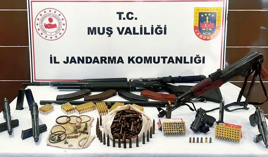 Çok sayıda silah ele geçirildi