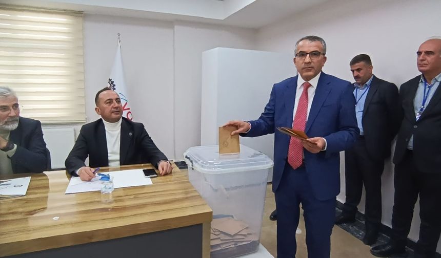 Van OSB seçimleri: Memet Aslan yeniden seçildi