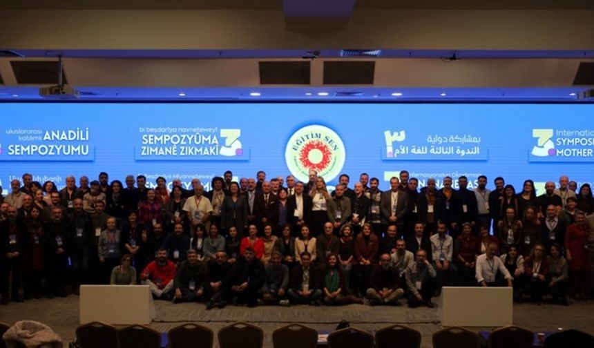 Eğitim Sen sempozyumu: Eşit diller anayasal güvenceye alınmalı