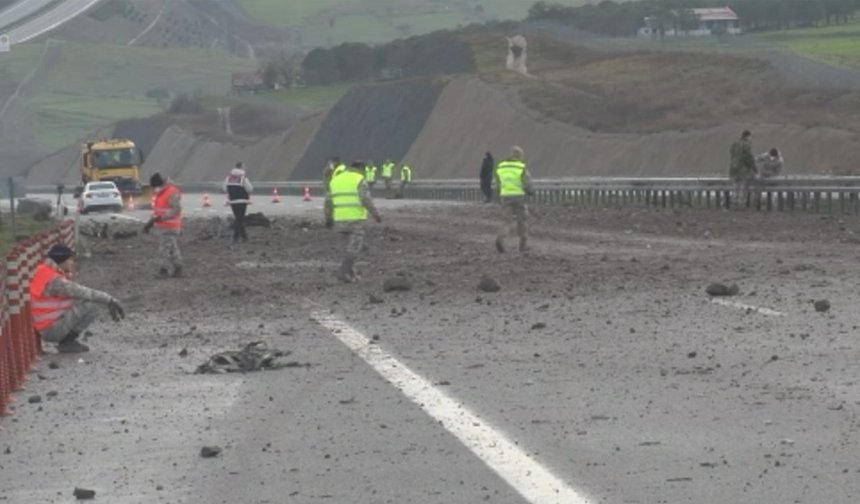 Balıkesir'de F-16 uçağı düştü: Pilot hayatını kaybetti