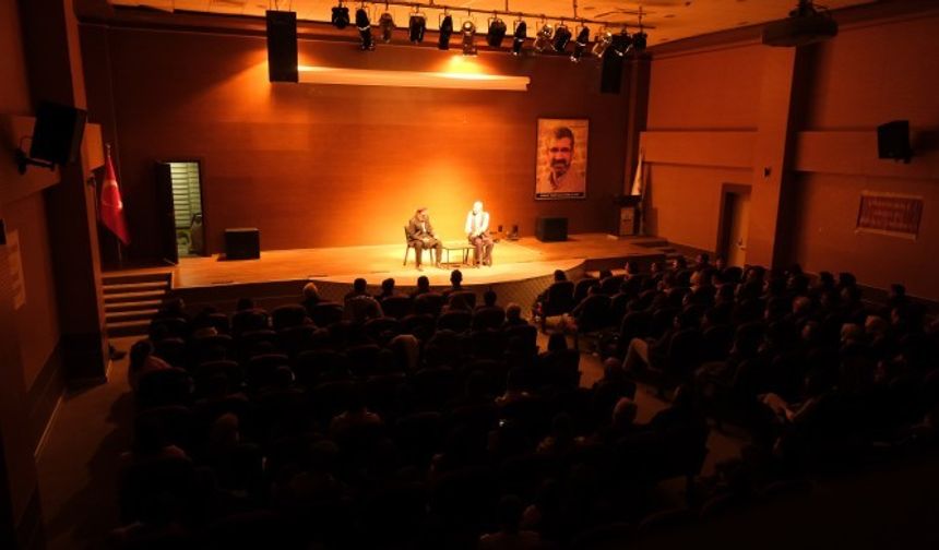 Batman ve Urfa'daki tiyatro gösterimine yoğun ilgi