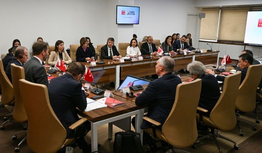 Diyarbakır Eşbaşkanı Bucak TBB encümen toplantısında