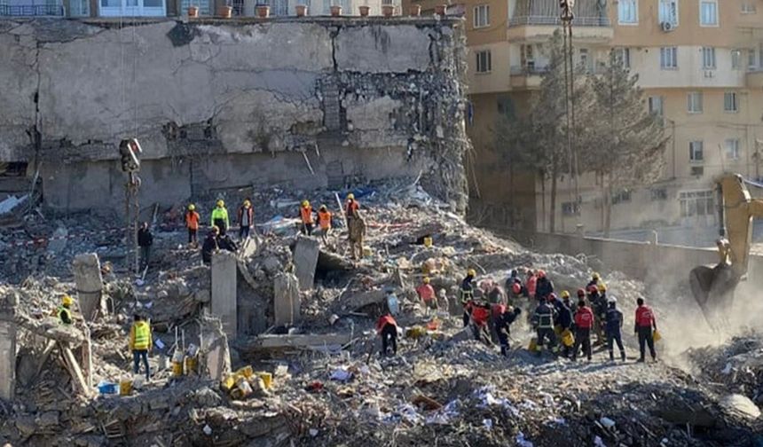 Diyarbakır'da deprem sanıkları yargılandı