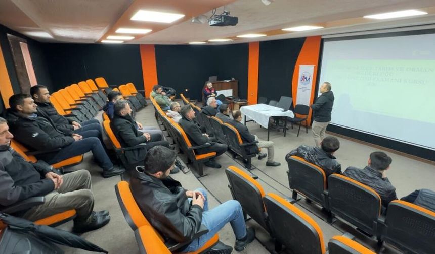 Hakkari’de 98 yetiştiriciye "sürü yönetimi" eğitimi