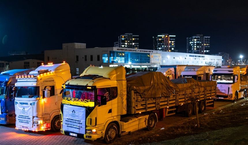 Diyarbakır’da toplanan yardımlar Kobani’ye ulaştı: Kampanya sürüyor