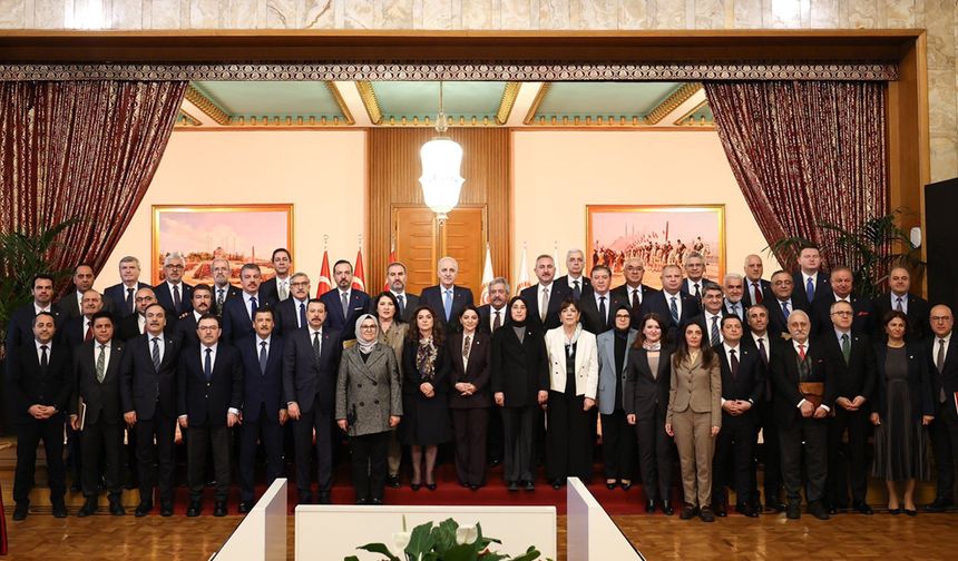 Komisyon raporu kabul edildi