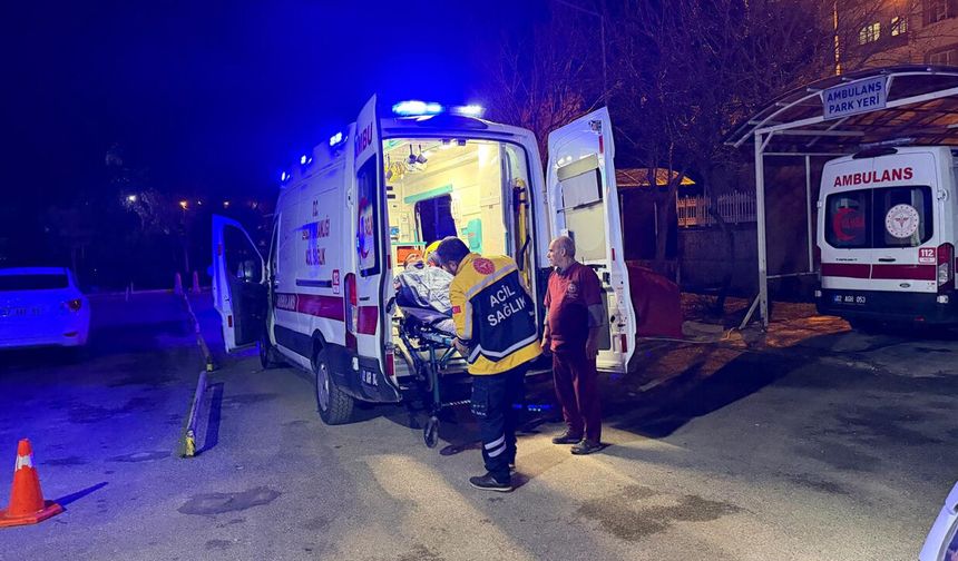 Adıyaman’da pikap şarampole yuvarlandı: 5 yaralı