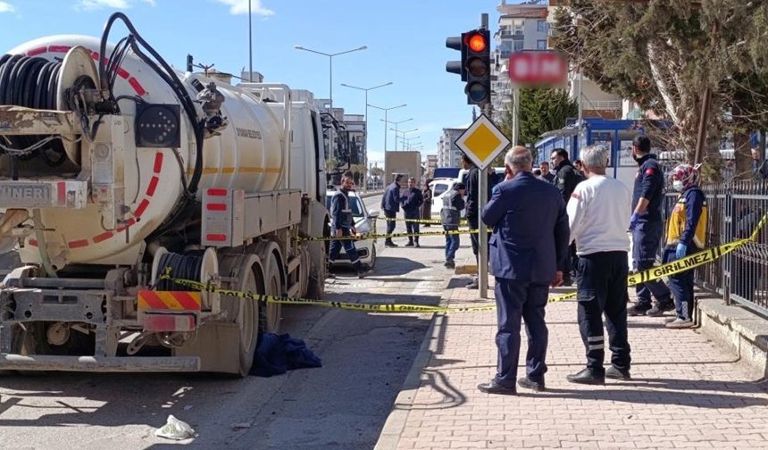 Tanker altında kalan yaya, hayatını kaybetti