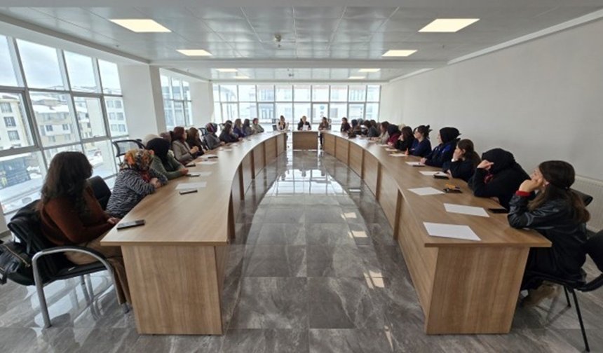 Tatvan Belediyesi Kadın Meclisi kuruldu