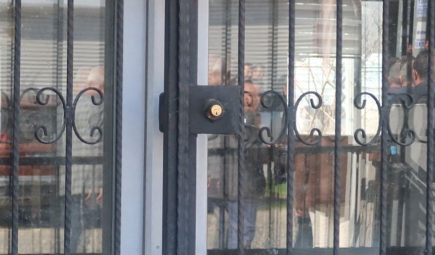 Kayyım taziye evlerini kapattı