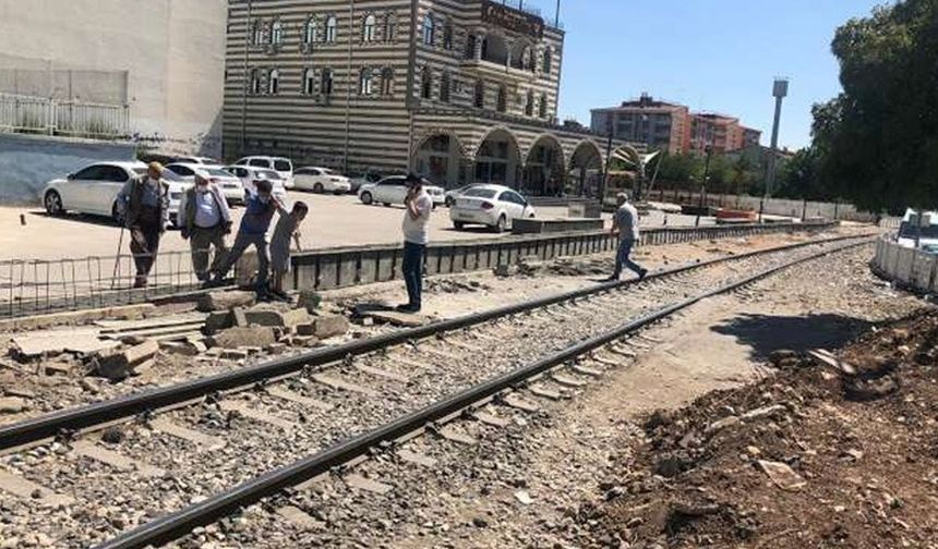 Diyarbakır'da trenin çarptığı yaya öldü