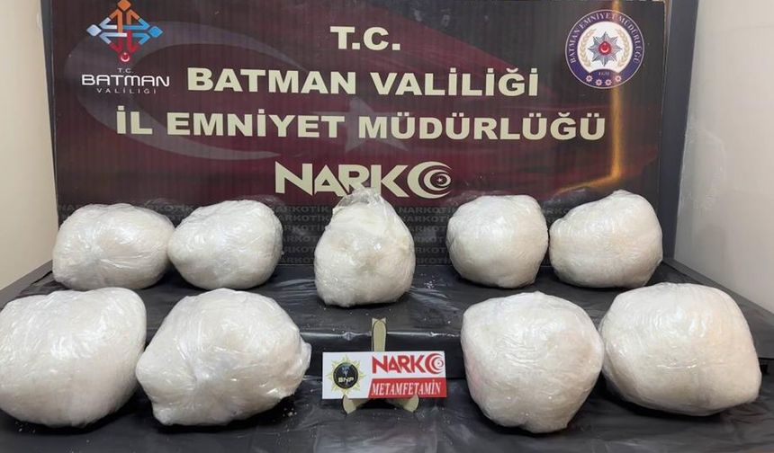 Yağ tenekeleri içinde 45 kilo uyuşturucu ele geçti