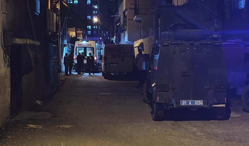 3 katlı binada patlama: 2 ağır yaralı