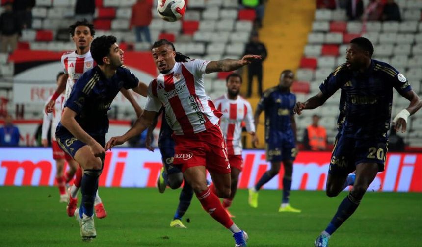 Antalyaspor: 2 - Fenerbahçe: 2