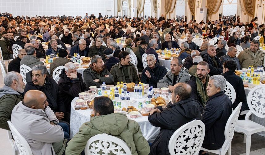 Diyarbakır Eşbaşkanları sivil toplum örgütleriyle iftarda