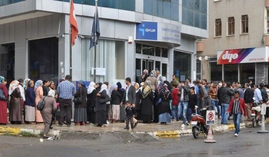 DİSK-AR: Geniş tanımlı işsizlik Avrupa'nın 2,4 katına ulaştı
