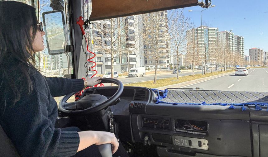 Diyarbakır şehir içi ulaşımında kadın devrimi: 50 kadın daha geliyor