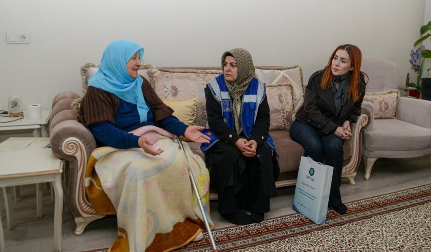 Diyarbakır’da bayram öncesi yaşlı yurttaşlara anlamlı ziyaret