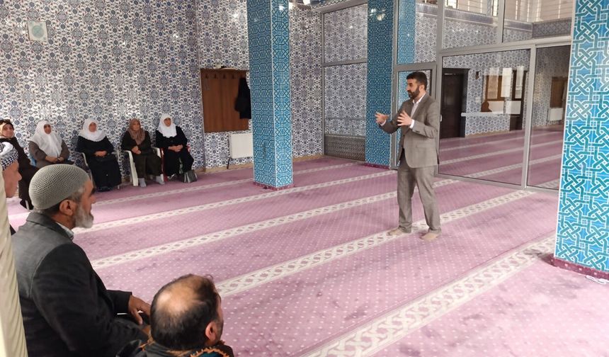 Diyarbakır’da hacı adaylarına camide eğitim
