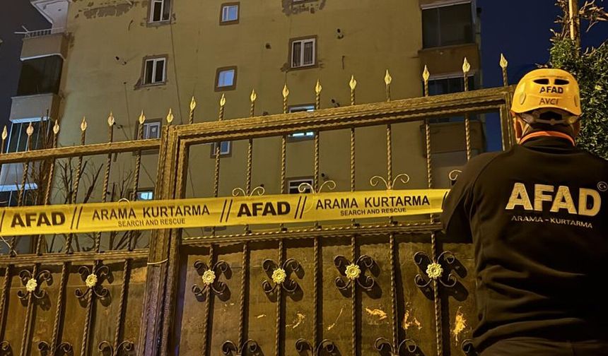 Diyarbakır’da kolonlarda çatlama sesi duyulan bina boşaltıldı