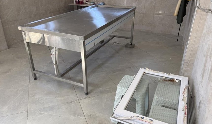 Gasilhaneden kefen çaldılar