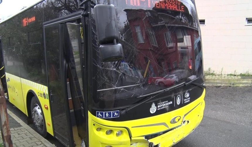 İETT otobüsü kaldırıma çıktı: 4 yaralı