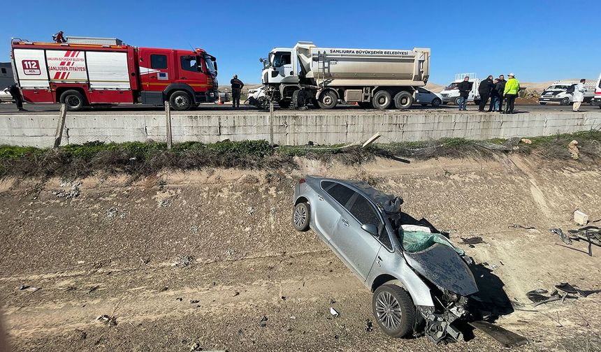 Kamyonla çarpışan otomobilin sürücüsü öldü