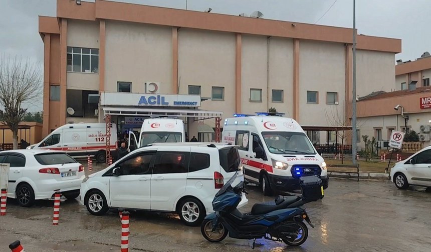 Devrilen okul servisinde 5 yaralı