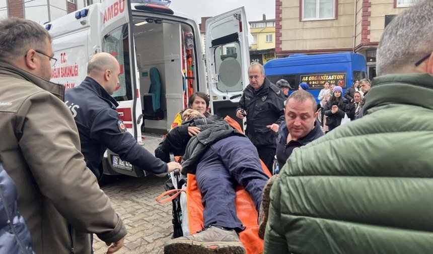 Sokak ortasında karşılaştığı hasmını vurdu