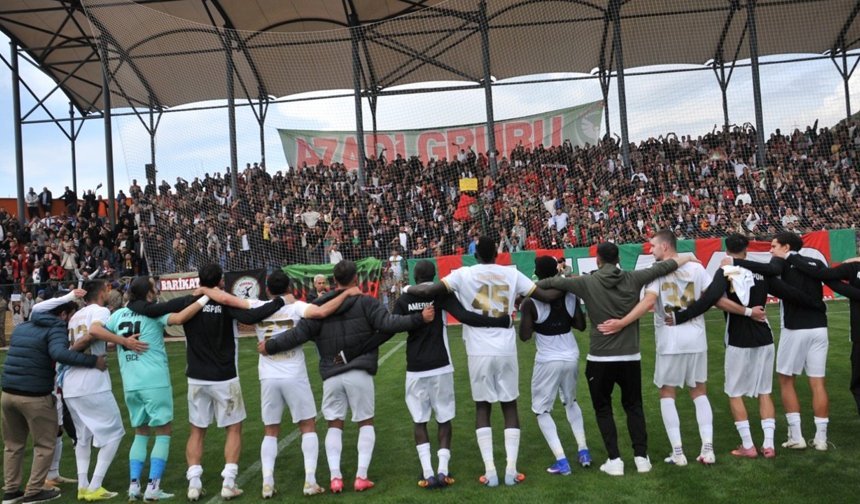 Erokspor-Amedspor maçında objektife takılanlar