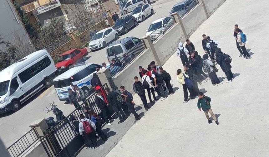 Okul önünde öğrenciye kurusıkıyla ateş açıldı