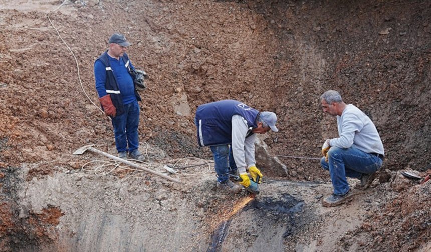 DİSKİ’den ana kolektör hattındaki arızaya müdahale