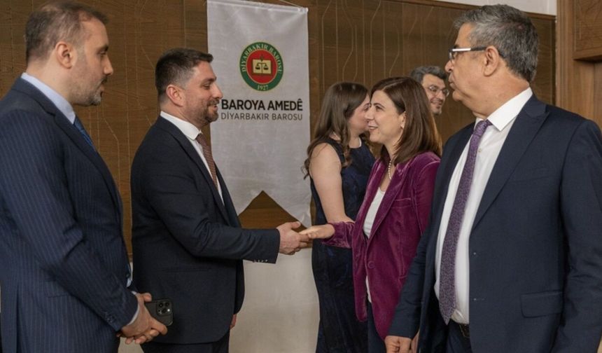 Diyarbakır Eşbaşkanı Bucak, Avukatlar Günü etkinliğinde