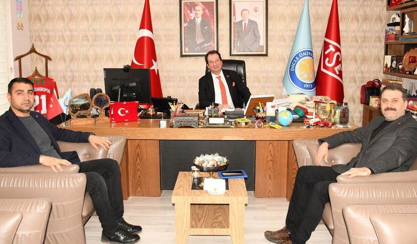 DİSK Dev Sağlık-İş’ten Dicle Üniversitesi Rektörlüğü’ne Ziyaret