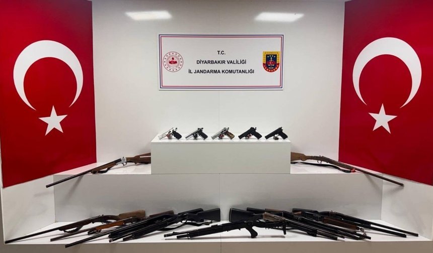 Diyarbakır'da operasyon: Silah ve mühimmat ele geçirildi