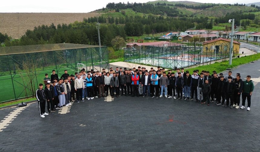 Diyarbakır'da Selahaddin Eyyubi Gençlik Kampına büyük ilgi