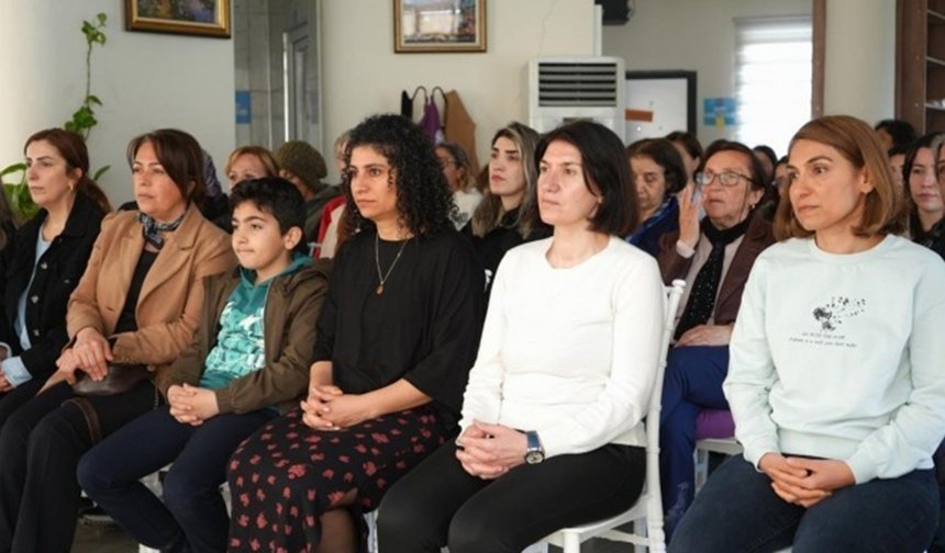 Diyarbakır Kayapınar’da jineoloji buluşması