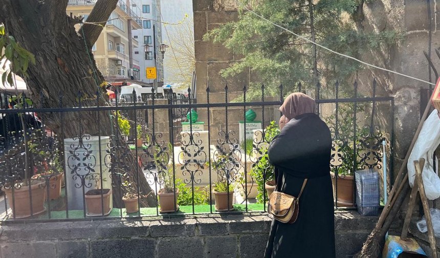 Diyarbakır Sahabe kabirlerine ilgi büyük, bakım yok