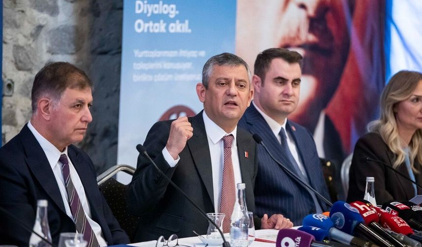 Özgür Özel'den Romanlara bütçe sözü