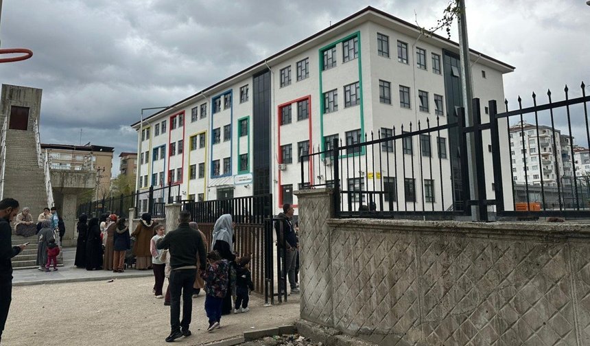 Diyarbakır’daki okulların güvenliği polise emanet edildi
