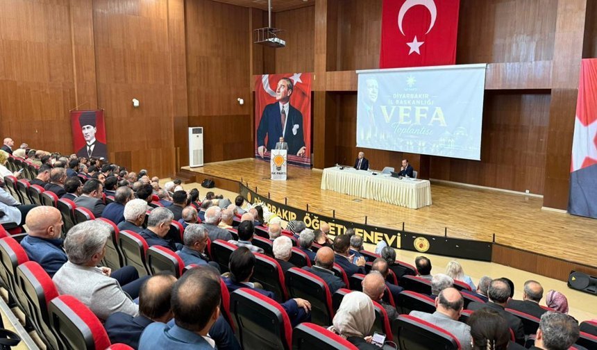 AK Parti’den  Diyarbakır’da vefa buluşması