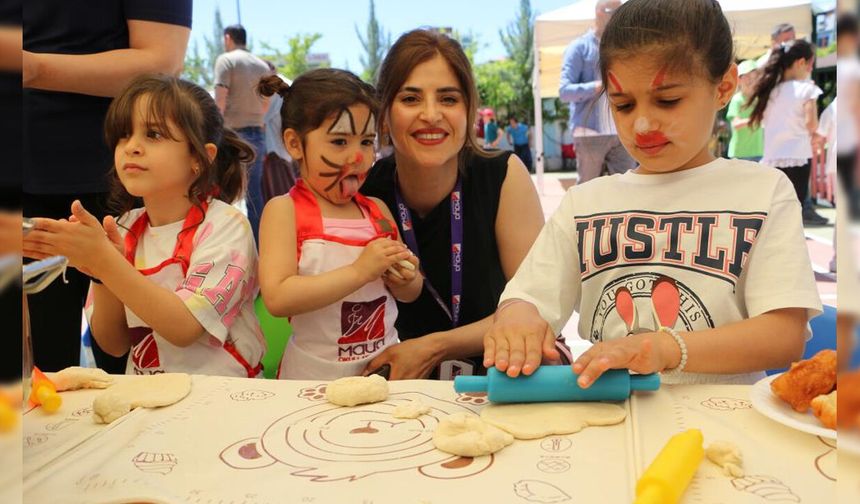 Diyarbakır'da "Geleneksel Mayalı Ekmek Festivali" düzenlendi