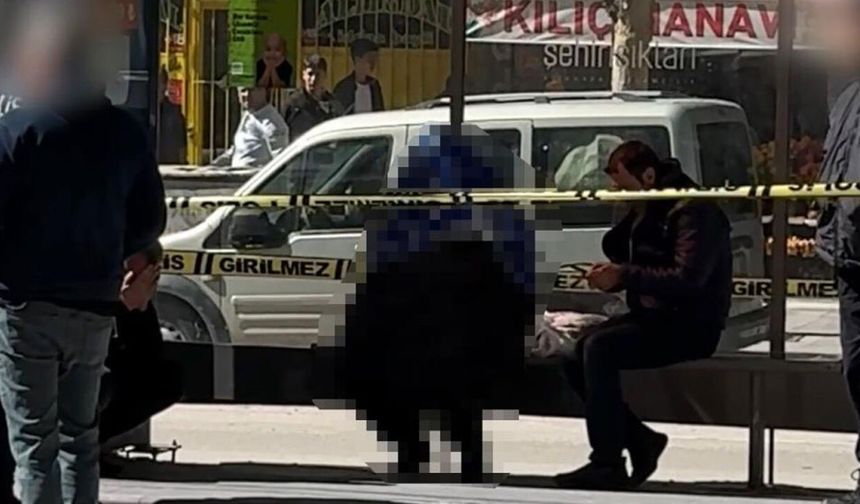 Ekmek almaya çıktı, durakta oturur vaziyette ölü bulundu