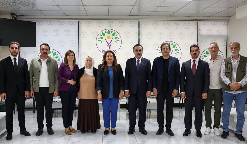 Erbil Valisi Xoşnav’dan Diyarbakır’da siyasi partilere ziyaret