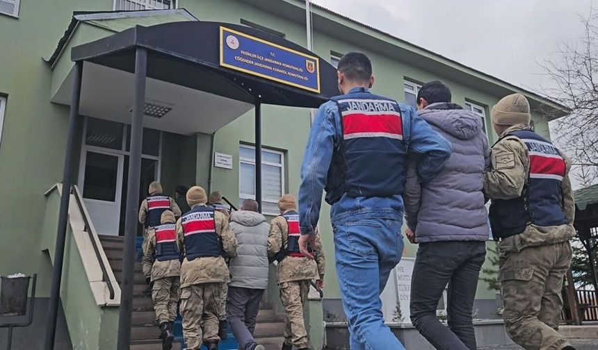 73 düzensiz göçmen yakalandı
