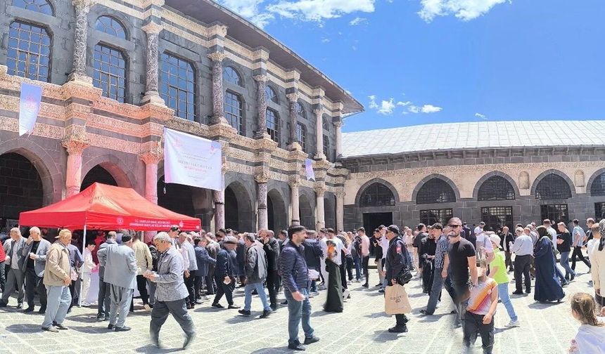 Vakıf Haftası’nda Diyarbakır ve Bölge illerinde mevlit
