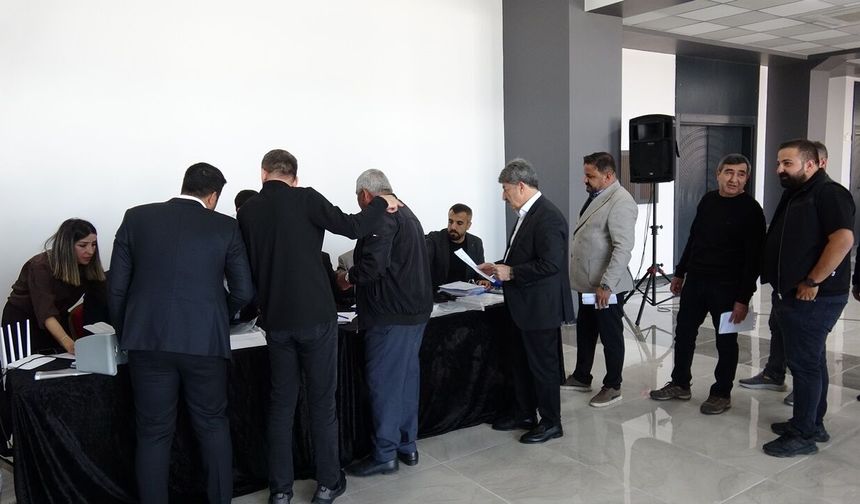 Diyarbakır OSB’de sandıklar açıldı, sayım başladı