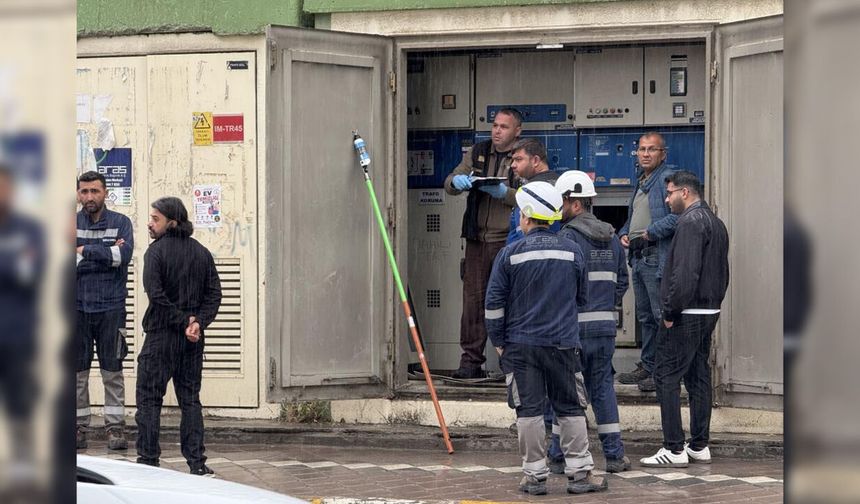 Trafoyu tamir eden işçi elektrik akımına kapıldı